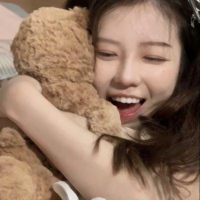号舱房的女人